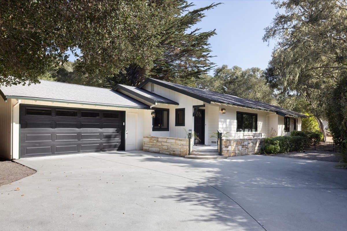 25315 Flanders Drive - Photo 2
