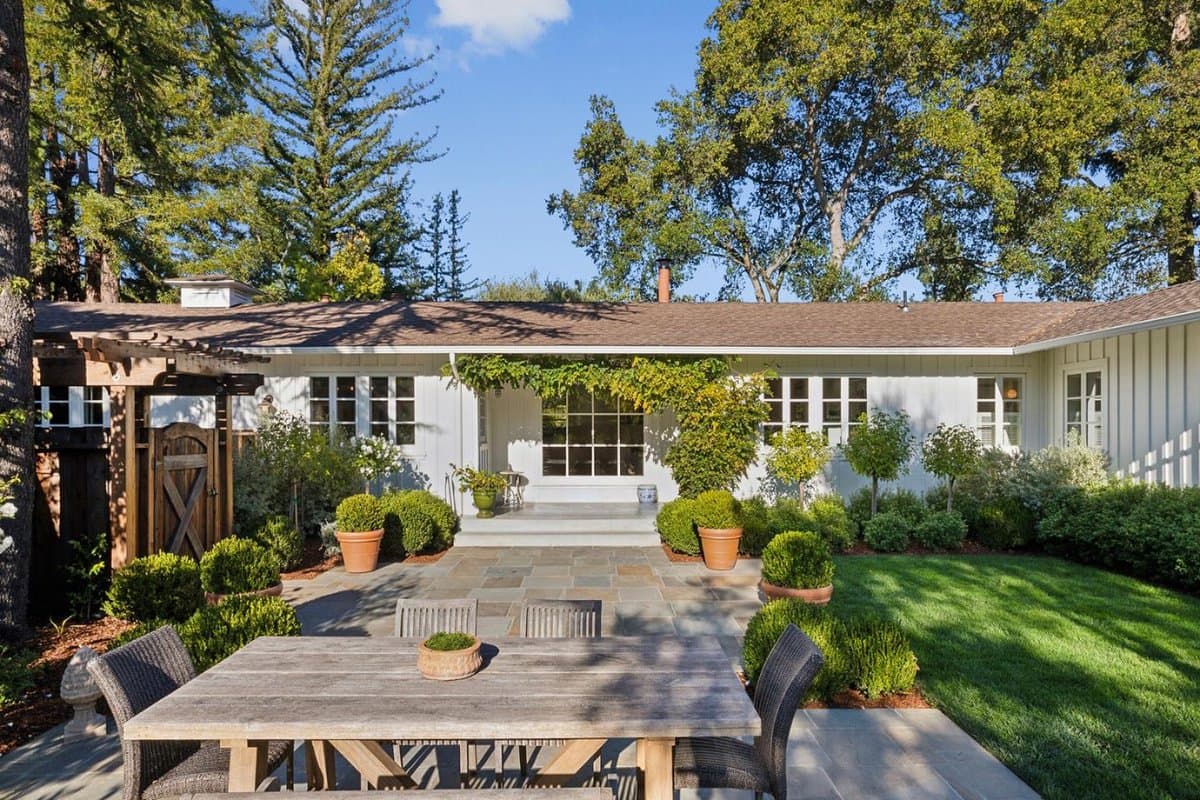 136 Bardet Road - Photo 3