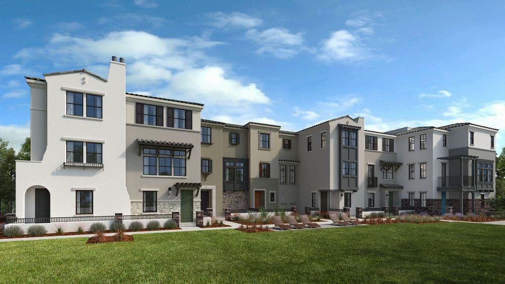 560 South Rengstorff Avenue - Photo 1