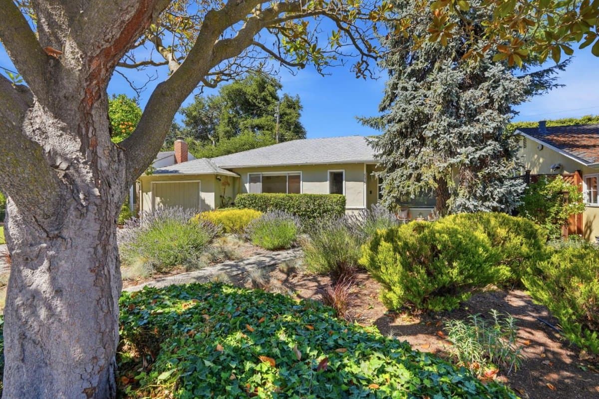 570 Kenwood Drive - Photo 5