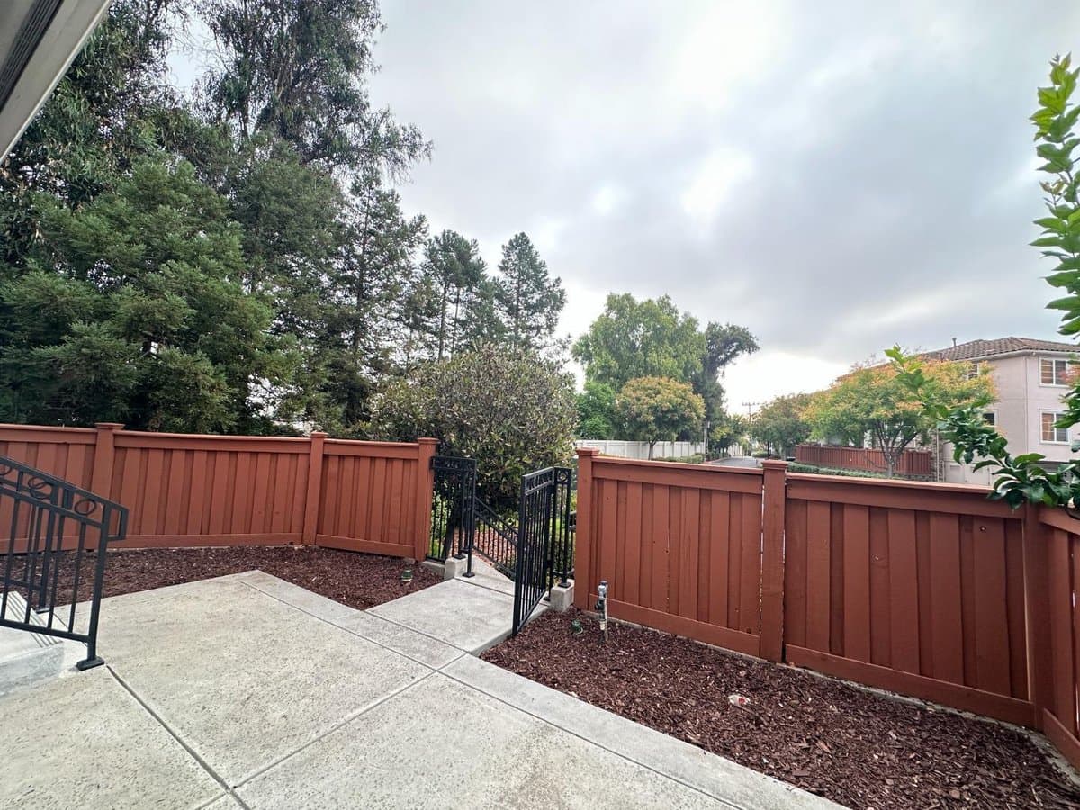 223 Vista Roma Way - Photo 3