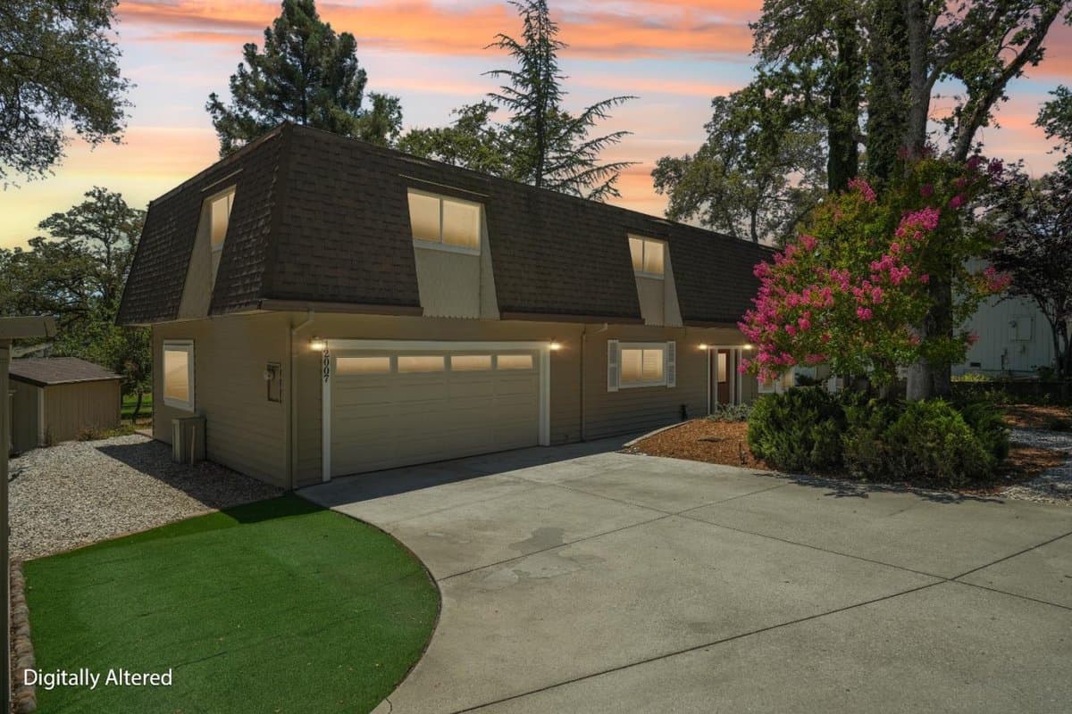 12007 Torrey Pines Drive - Photo 2