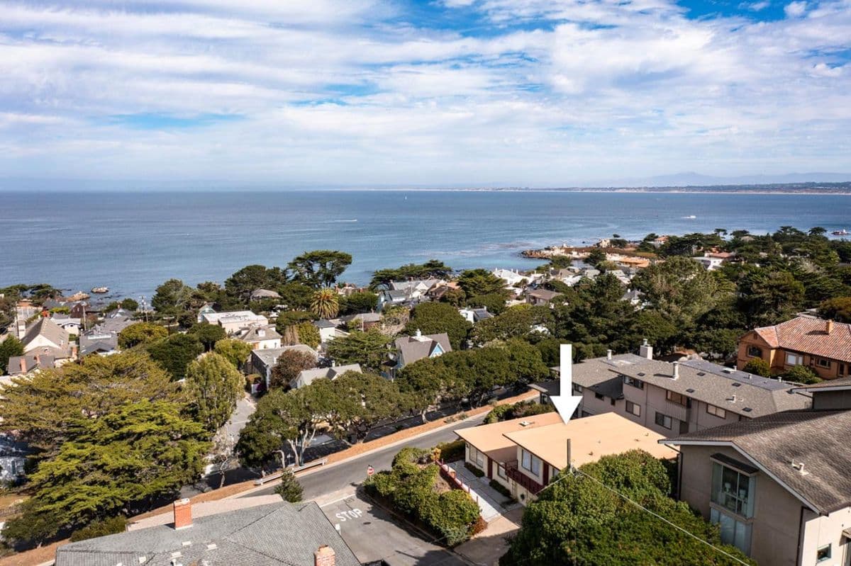 311 Lighthouse - Photo 2