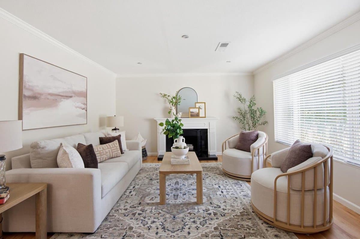 6900 Glenview Drive - Photo 4