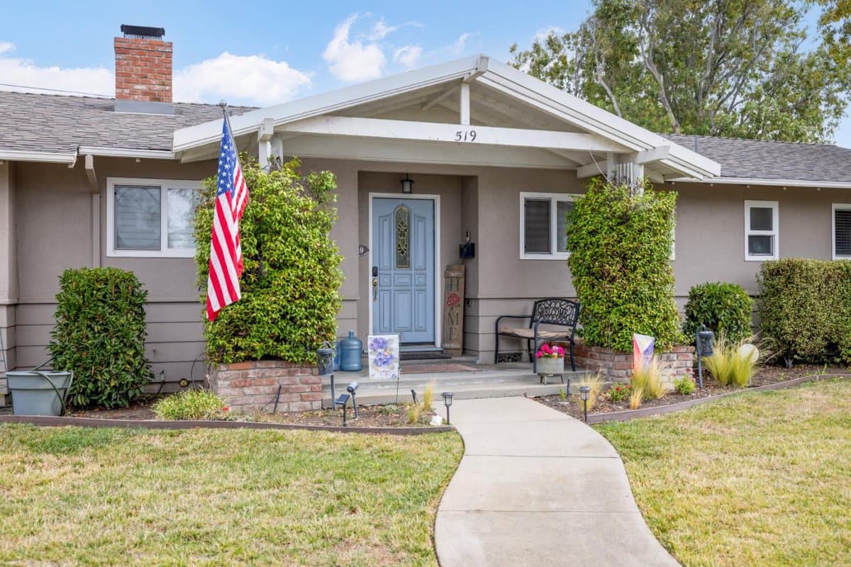 519 San Miguel Avenue - Photo 2