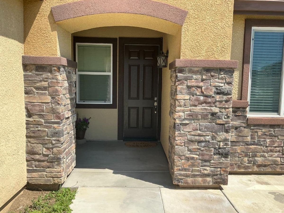 1444 San Pedro Street - Photo 3
