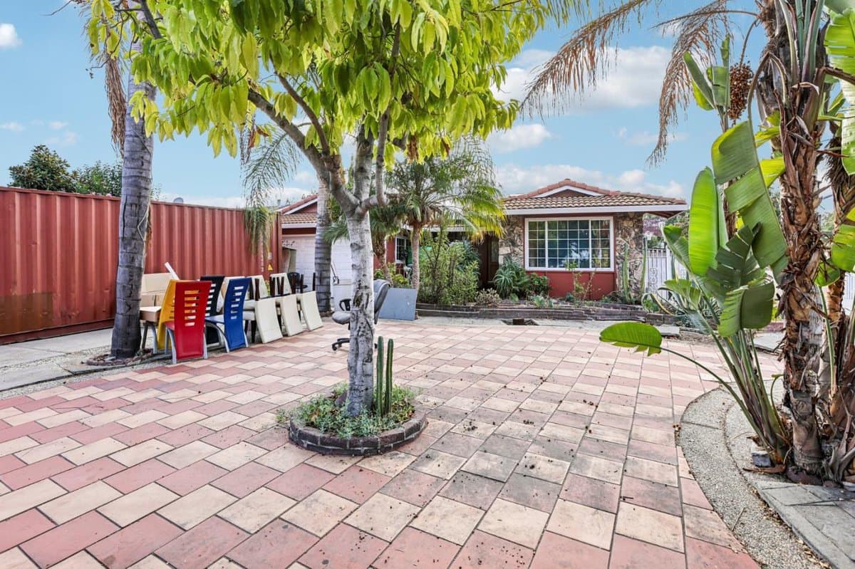 3094 Northeast Ancrum Court - Photo 2