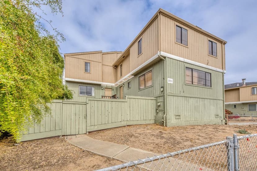 1011 Hilby Avenue #D - Photo 1 of 8