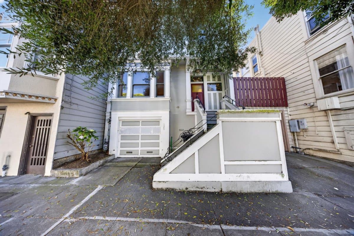 45 Hugo Street - Photo 1