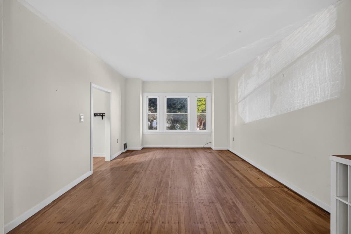 45 Hugo Street - Photo 5