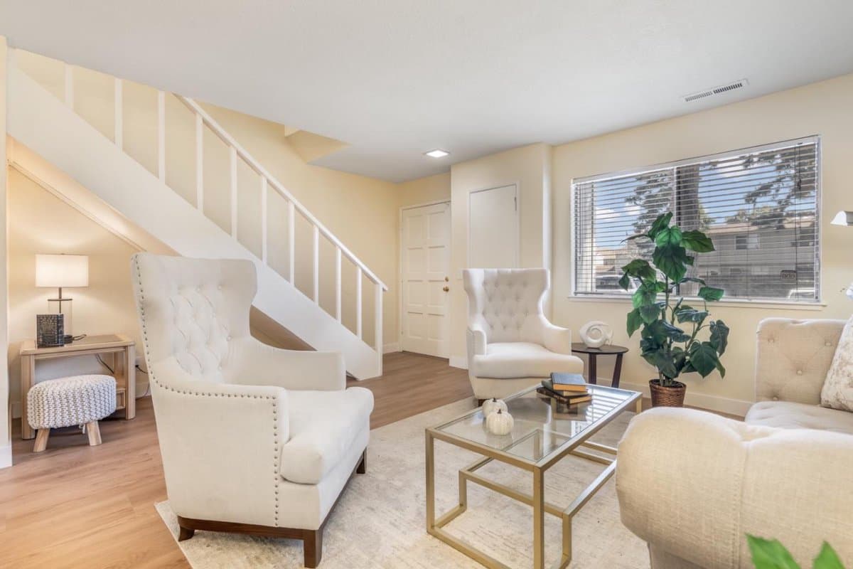 656 Foster Court #2 - Photo 4