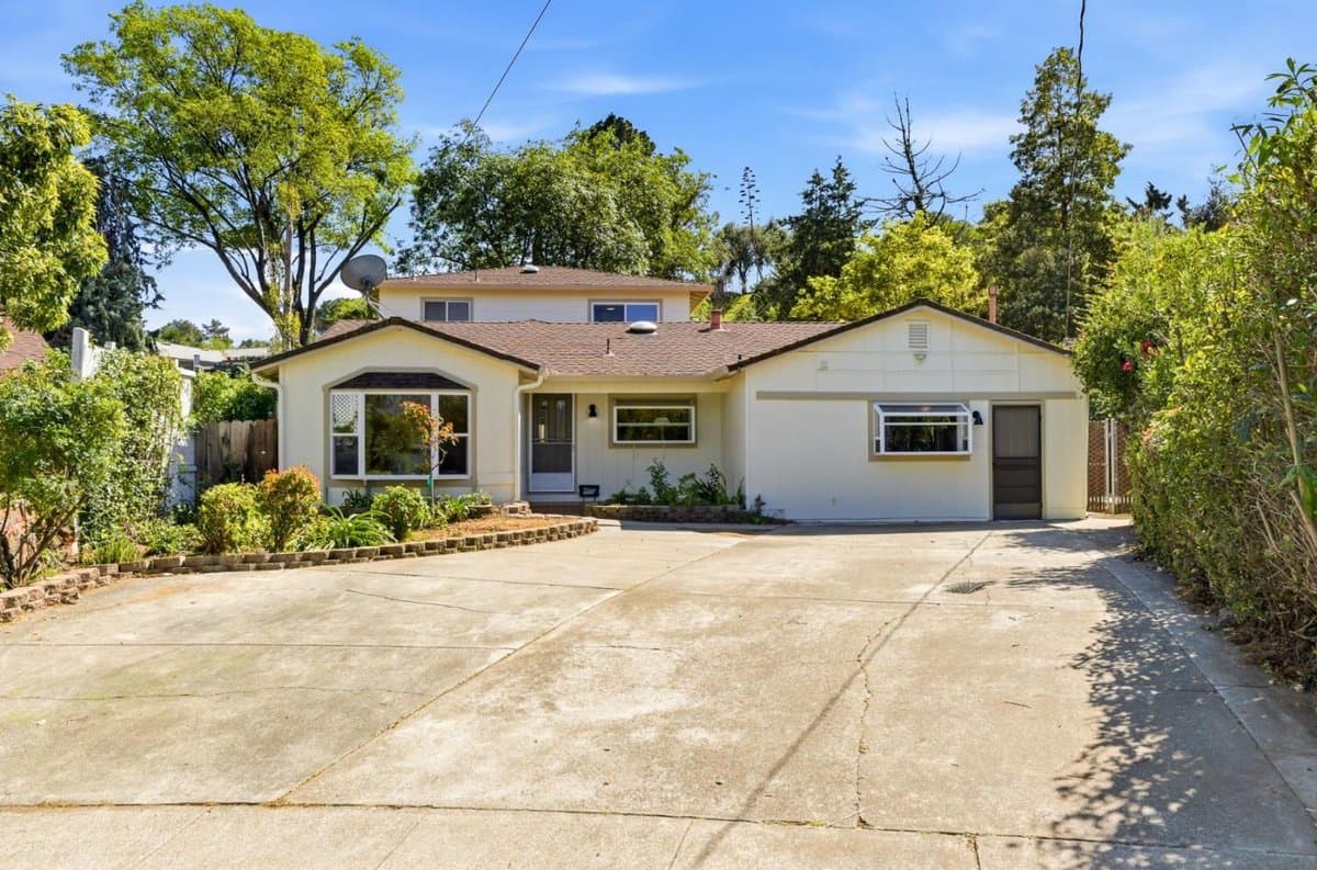 755 Feller Avenue - Photo 4