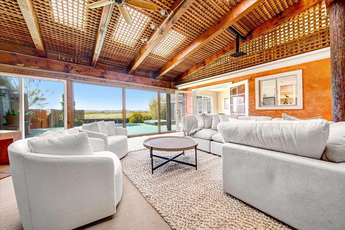 113 Laguna Place - Photo 3