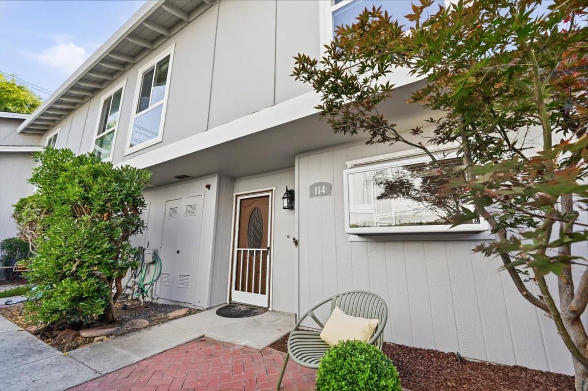 114 Granada Drive - Photo 3
