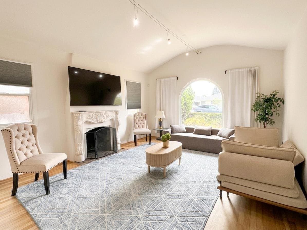 155 East Hedding Street - Photo 3