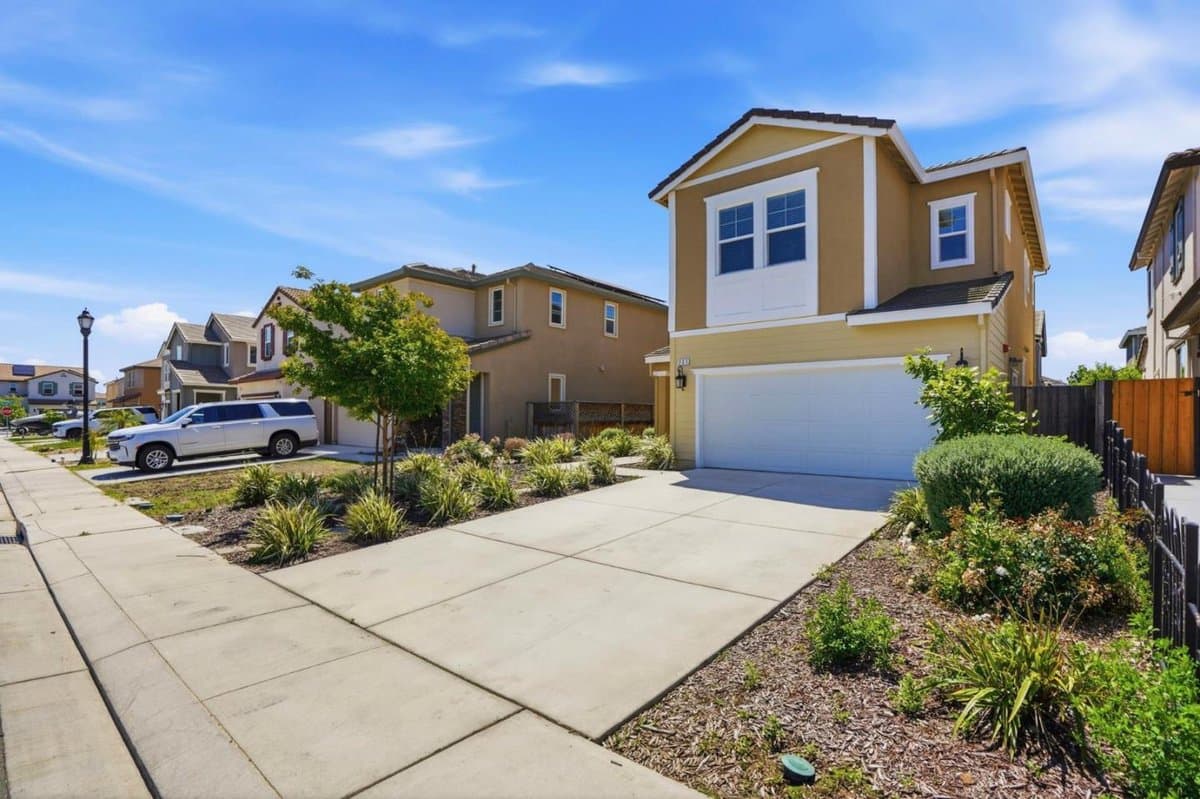 221 Caputo Circle - Photo 2