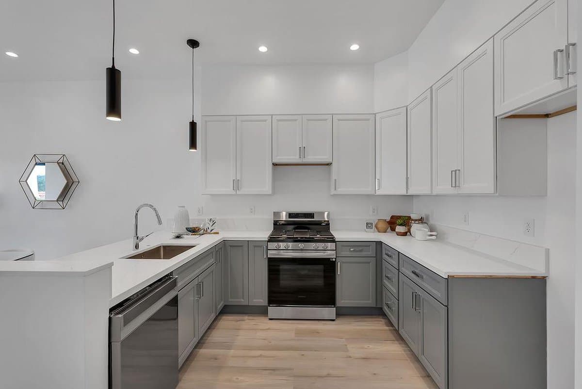 889 McLellan Drive #205 - Photo 2