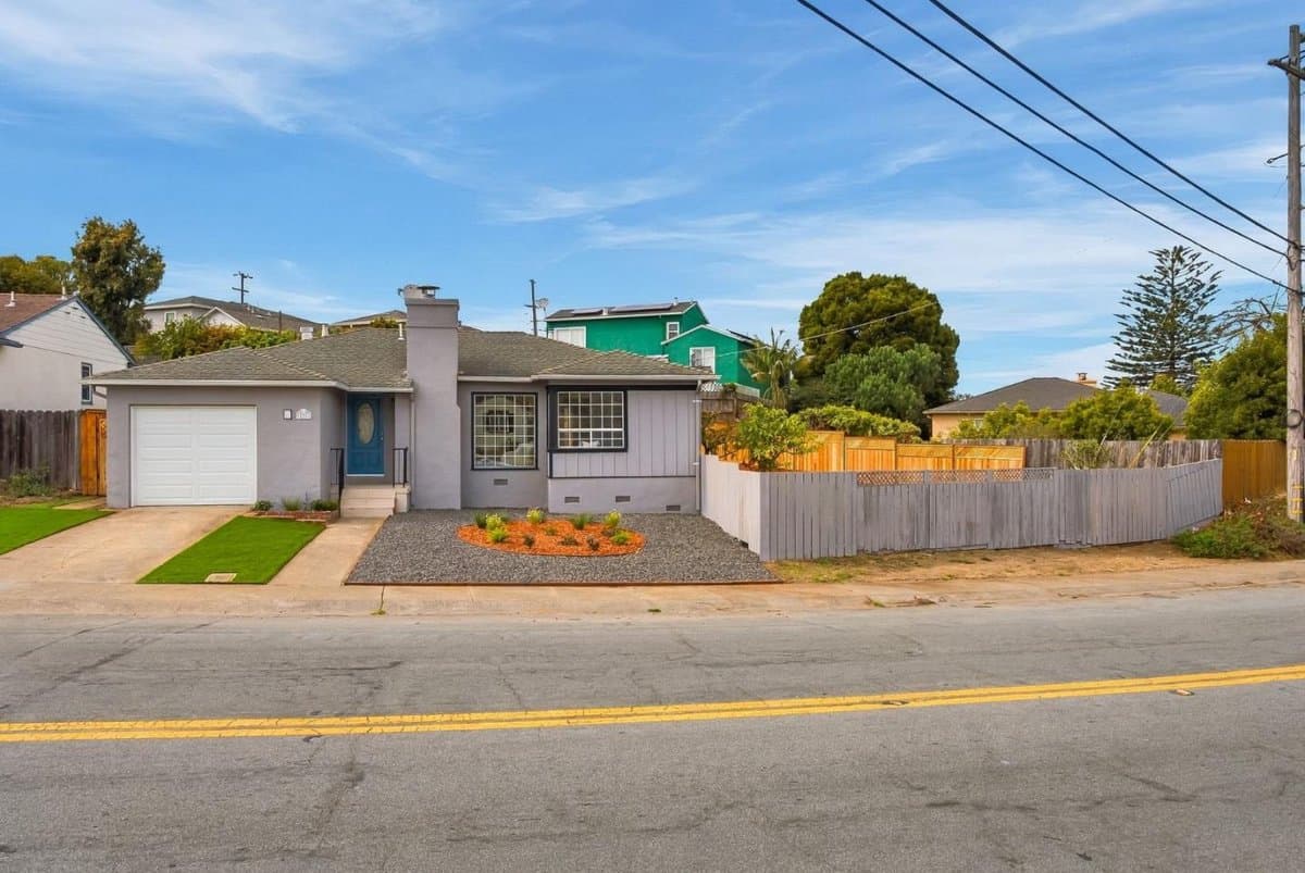 835 Washington Street - Photo 2