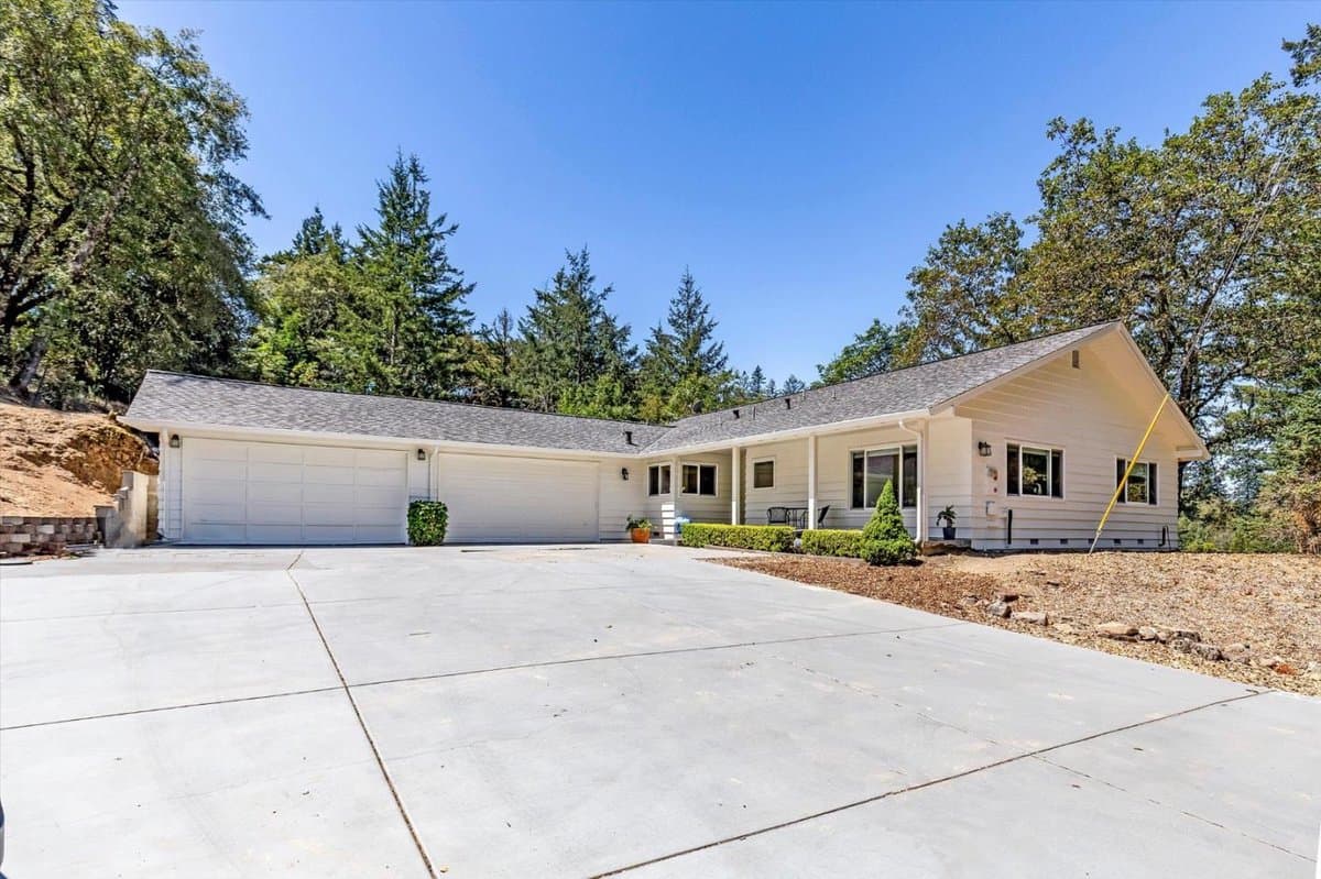 181 Spring Water Lane - Photo 2