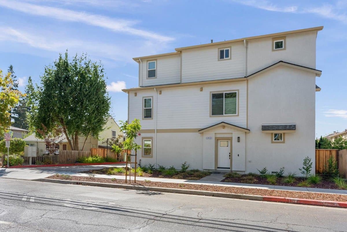 182 West Rincon Avenue - Photo 2