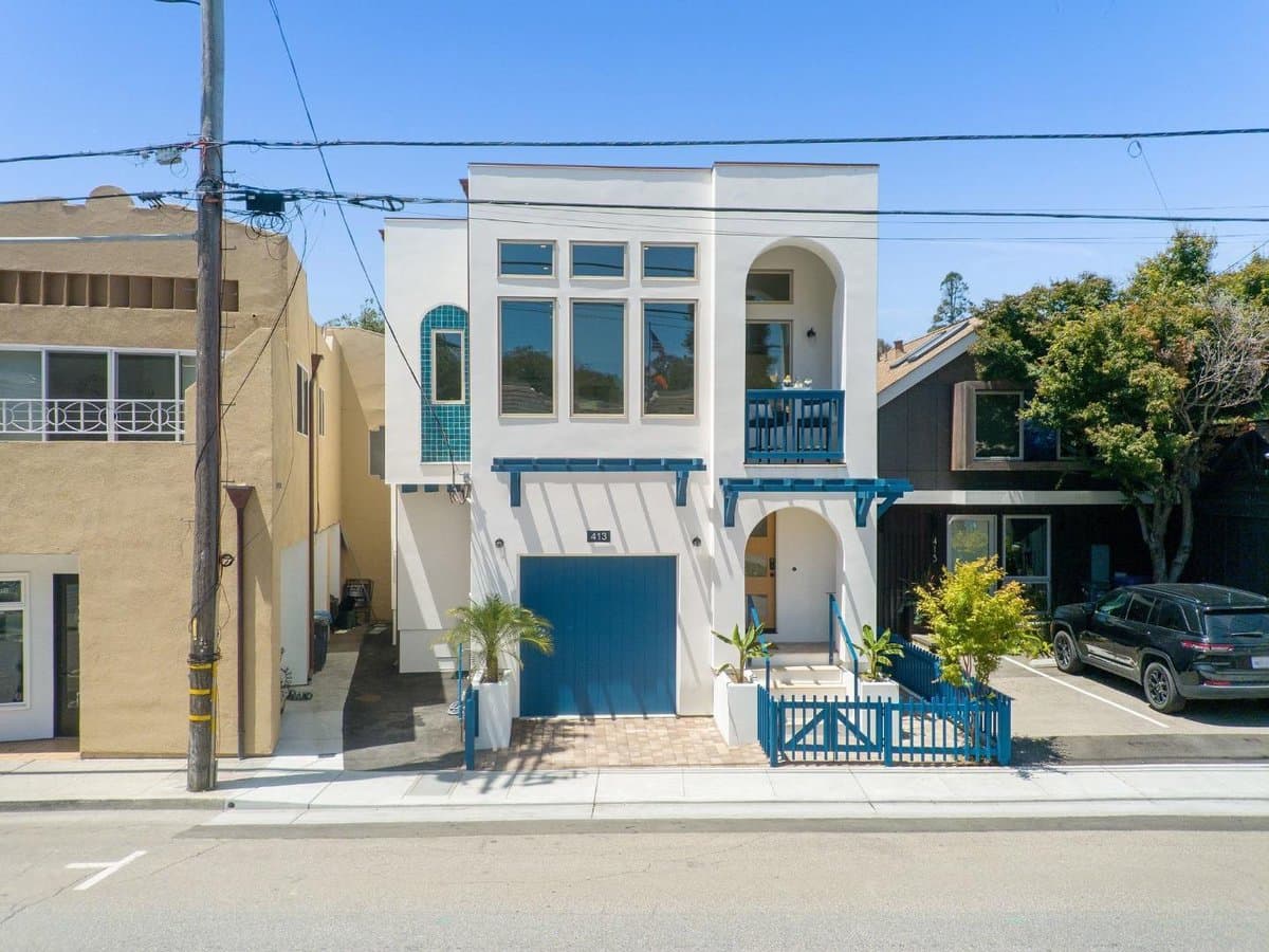 413 Capitola Avenue - Photo 3