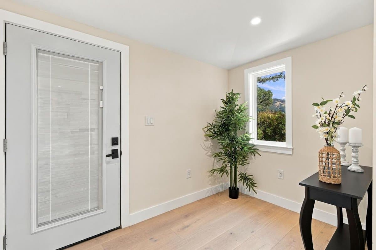 38 Miraflores Avenue - Photo 2