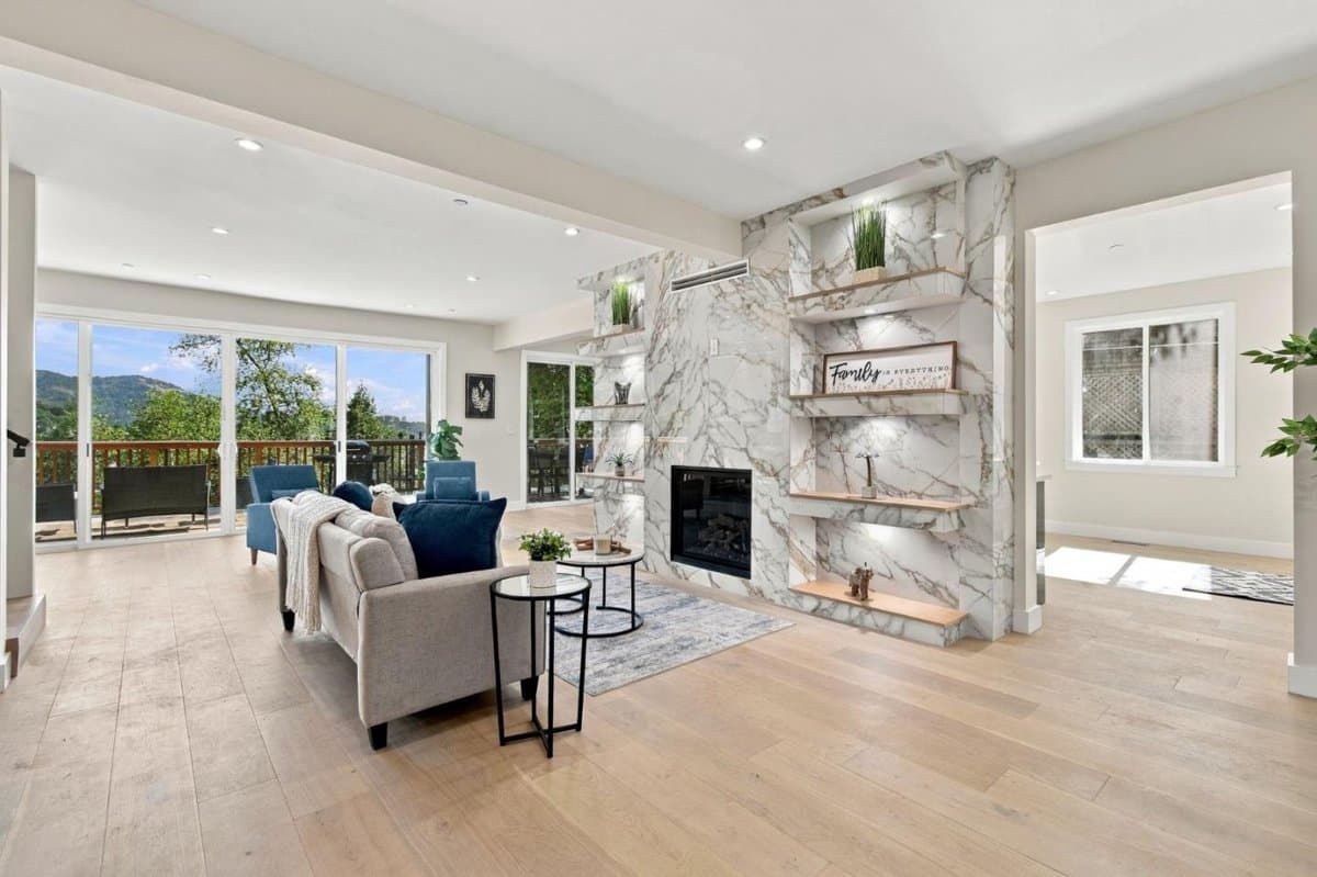 38 Miraflores Avenue - Photo 3