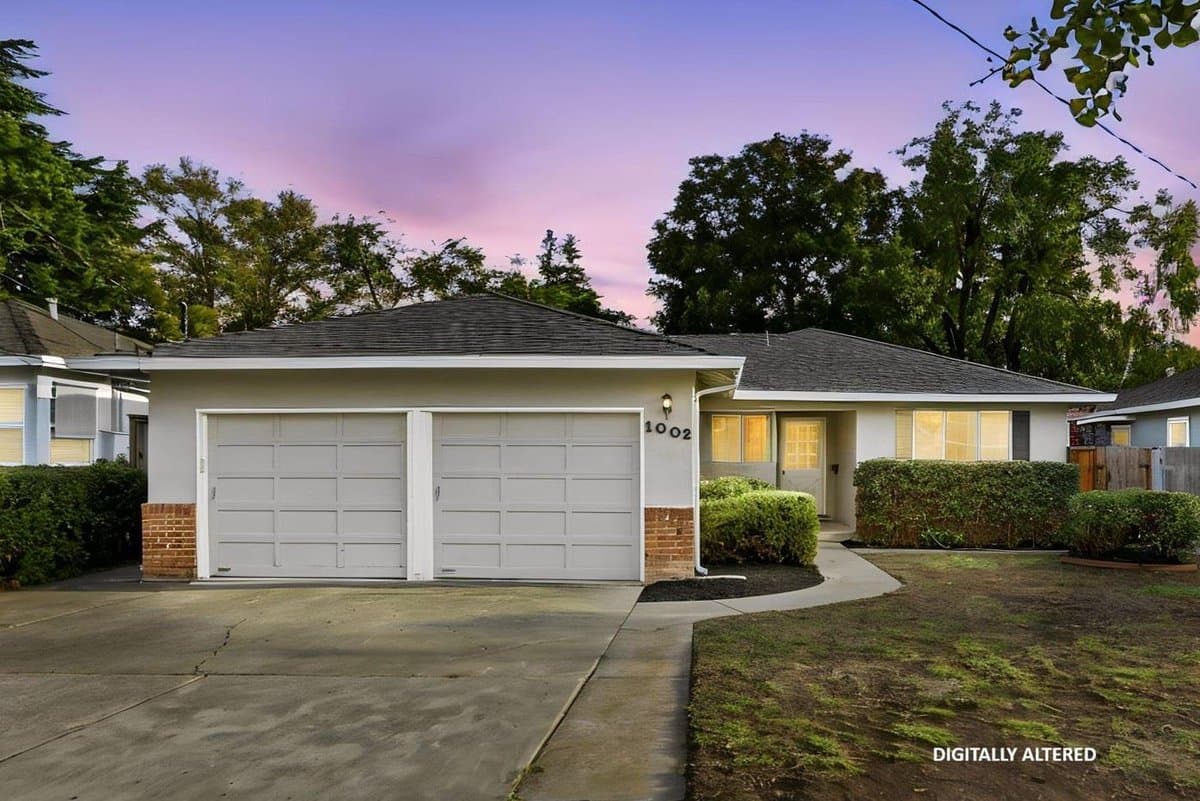 1002 PASCOE Avenue - Photo 2