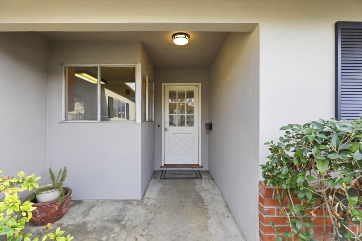 1002 PASCOE Avenue - Photo 4