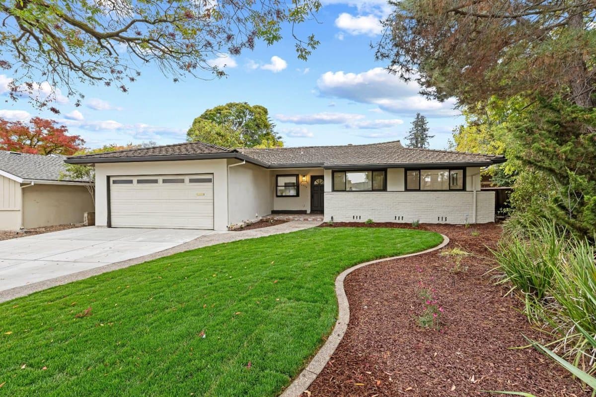 6758 Charlene Court - Photo 2