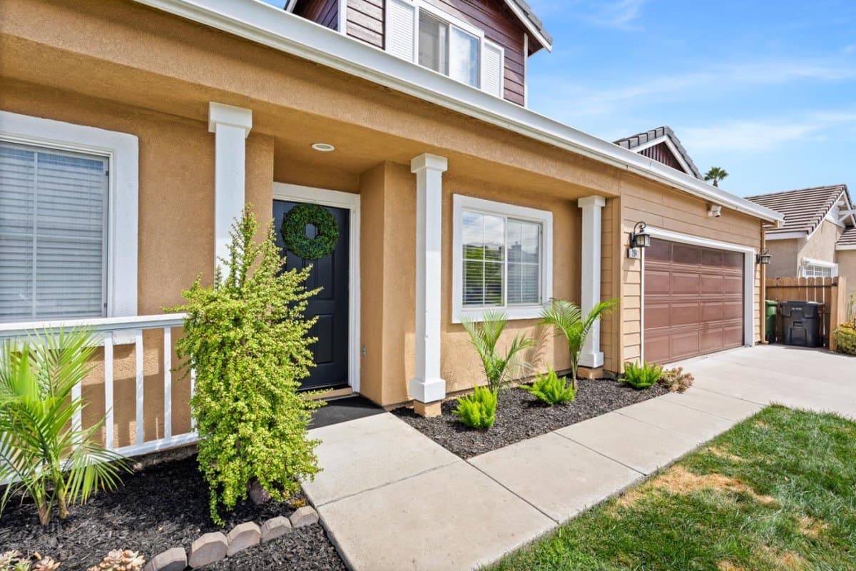 2943 Rugby Court - Photo 4