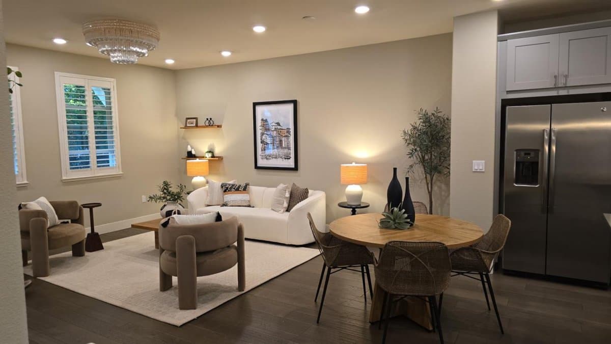 4027 Clare Street - Photo 2