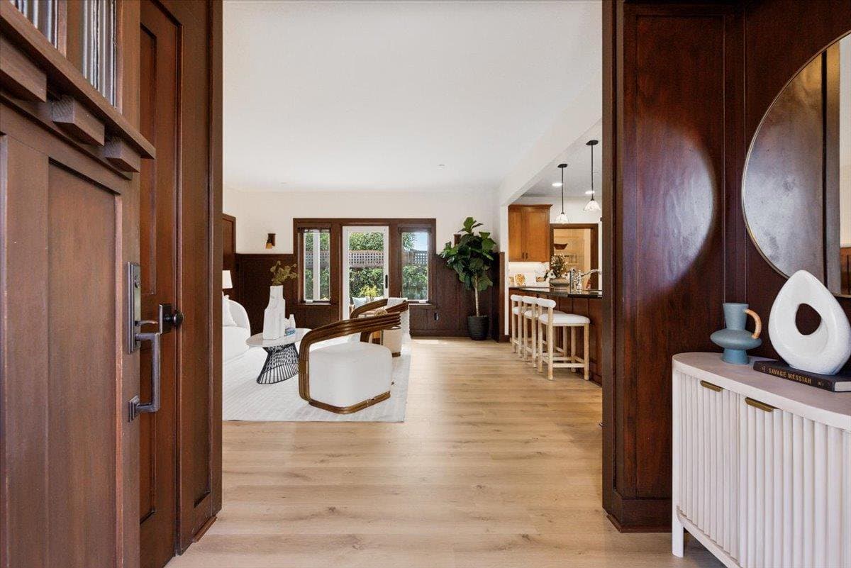 1910 Camino Del Prado - Photo 2