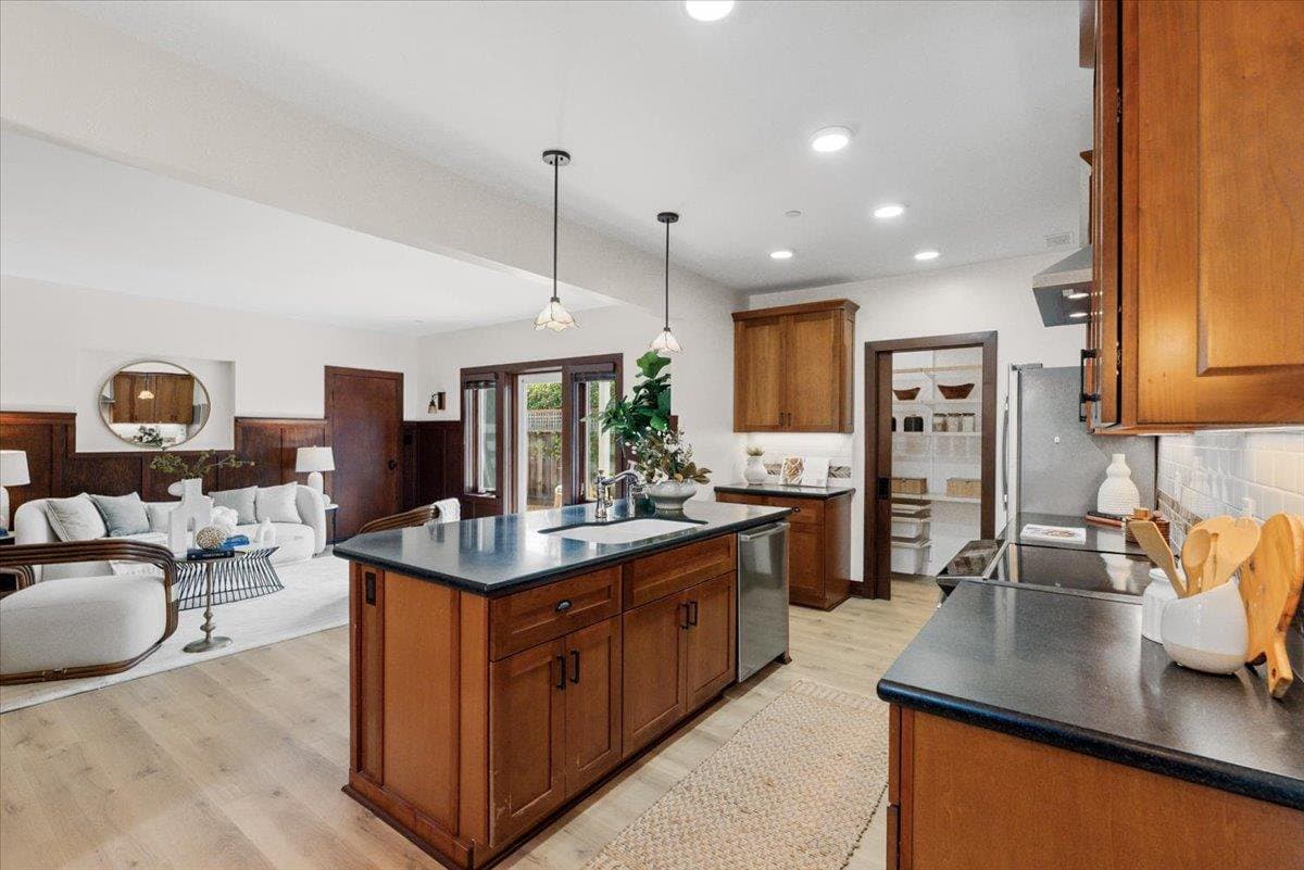 1910 Camino Del Prado - Photo 4