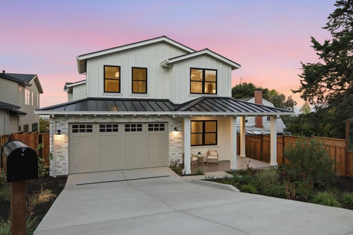881 Vista Drive - Photo 1