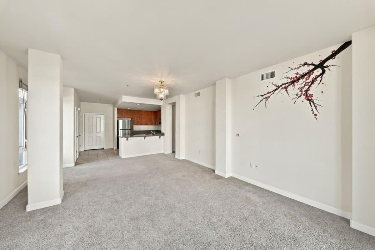 423 7th Street #514 - Photo 5