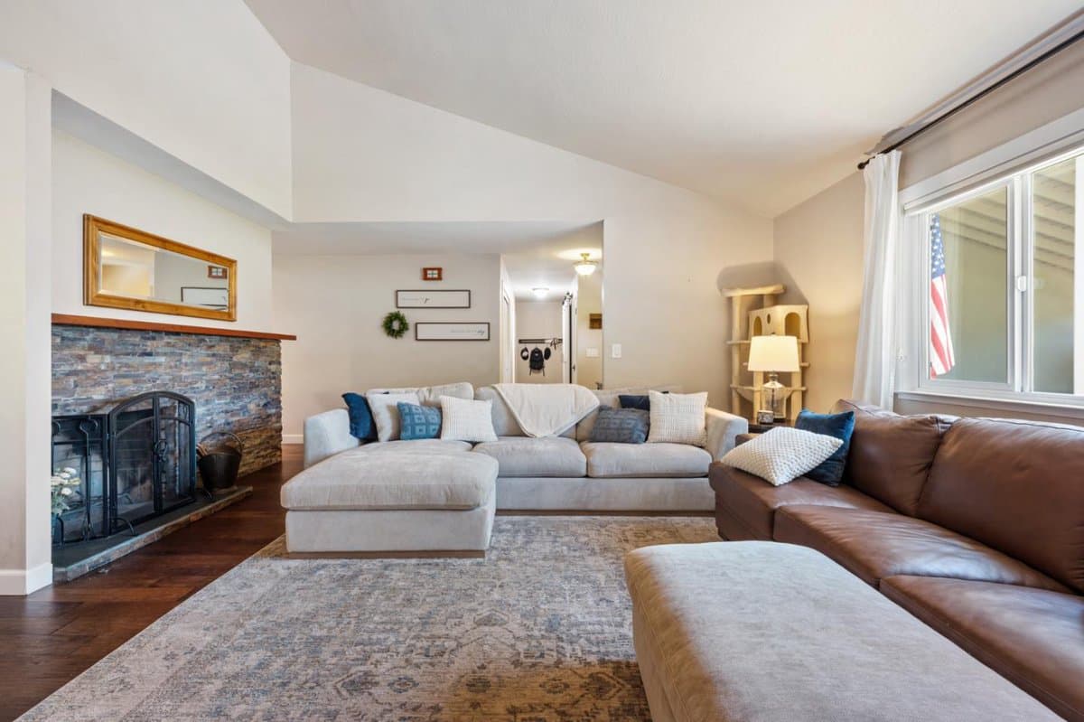 1080 Easy Street - Photo 5