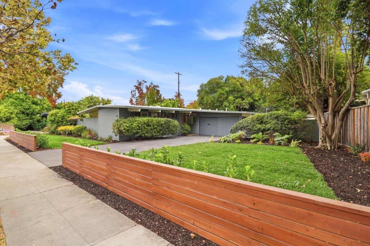 510 East Charleston Road - Photo 2