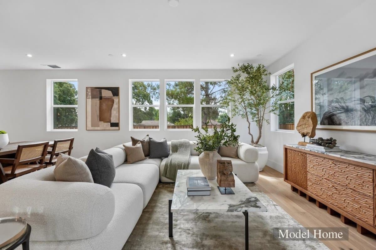 1681 Parkside Avenue - Photo 2