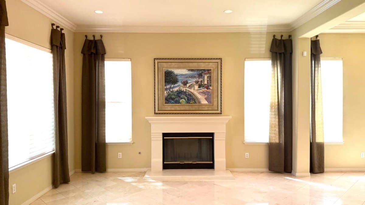 1393 Bellavista Drive - Photo 2