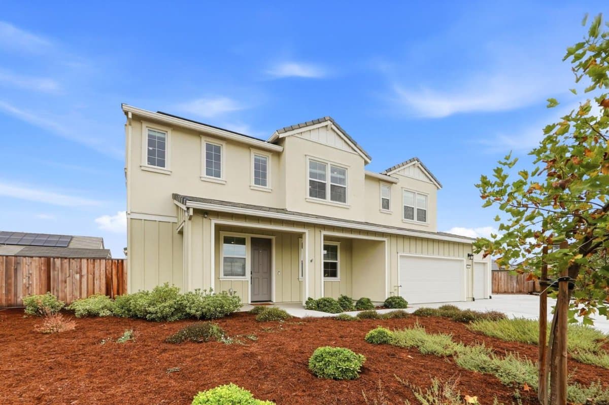 423 Brendan Court - Photo 2