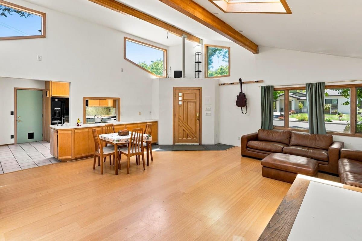 245 El Cajon Way - Photo 4