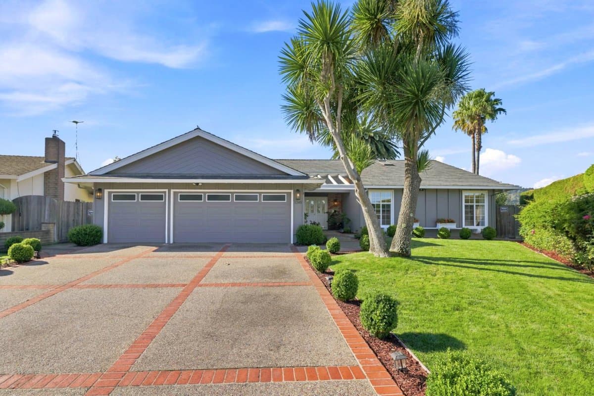 1245 Laurel Hill Drive - Photo 3