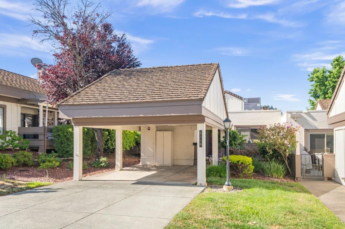 6119 Montgomery Court - Photo 1