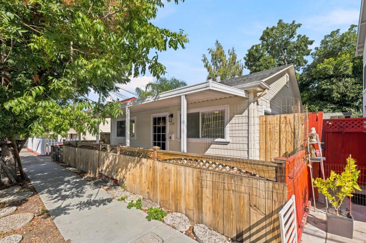 1759 Scott Street - Photo 2