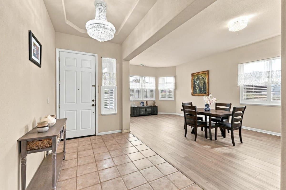 202 Jansen Court - Photo 5