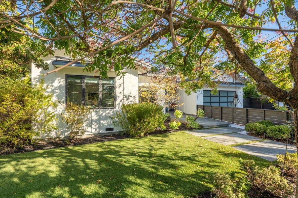 15588 Benedict Lane - Photo 2