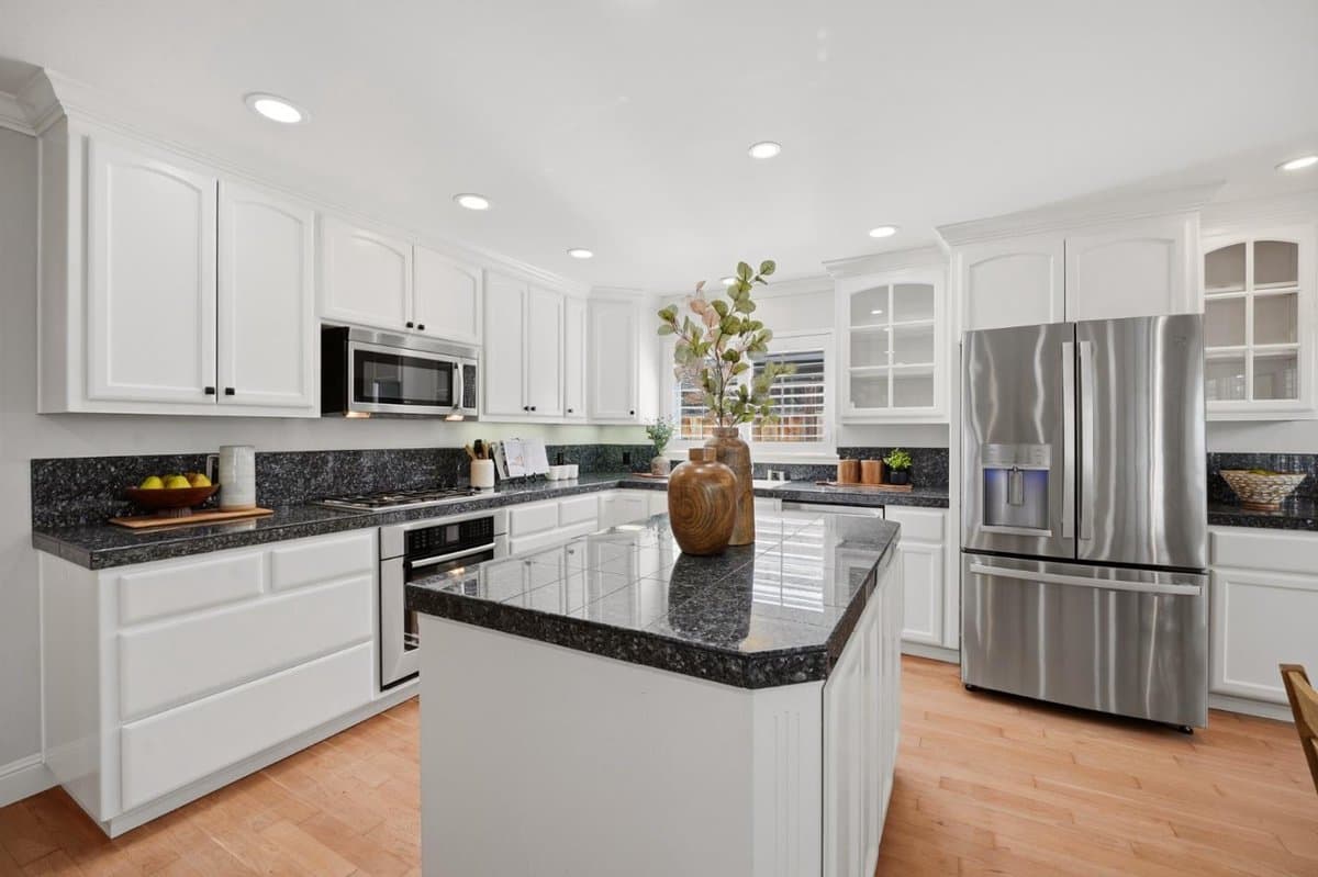 3539 Kirk Road - Photo 3