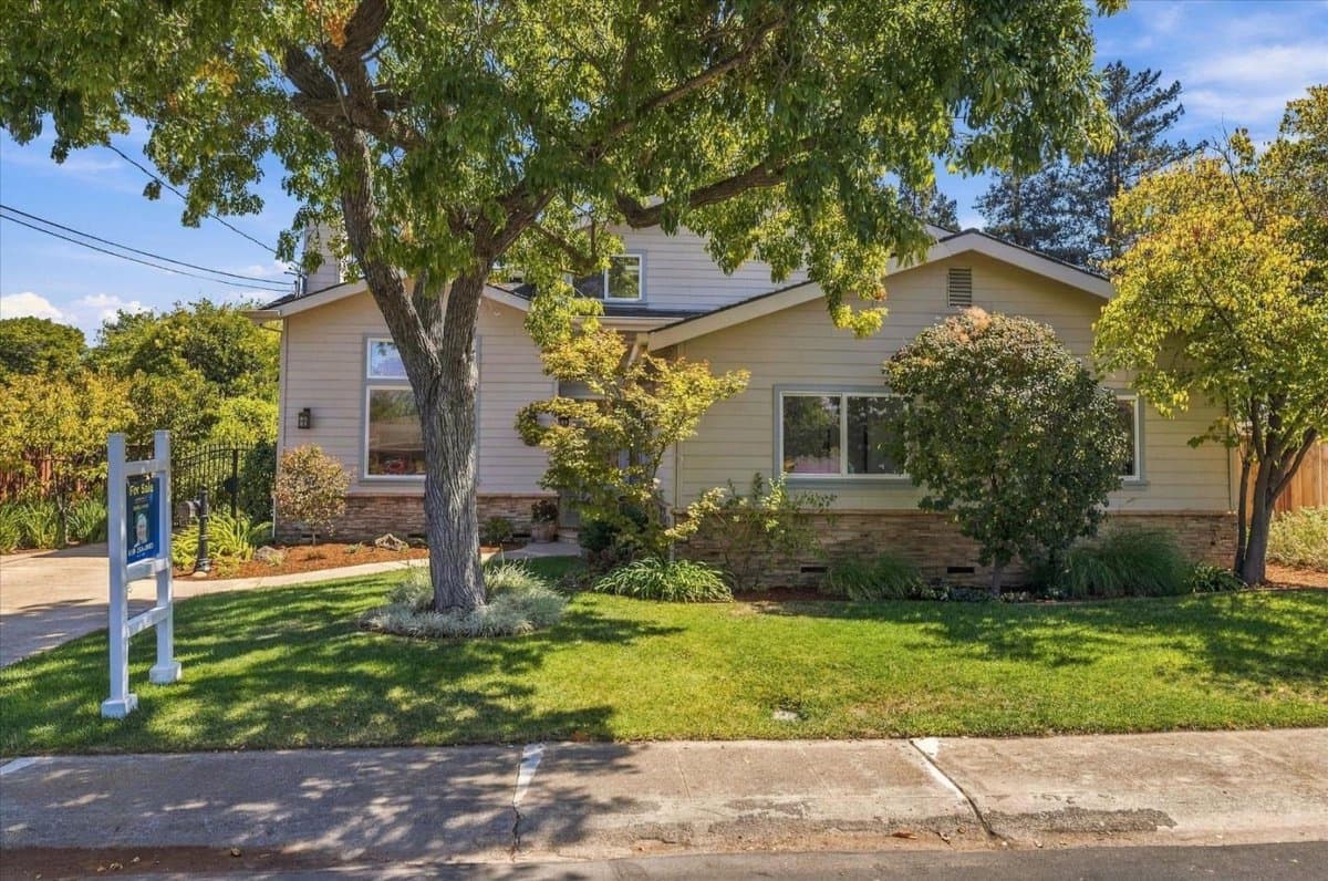 28 Hunt Way - Photo 1