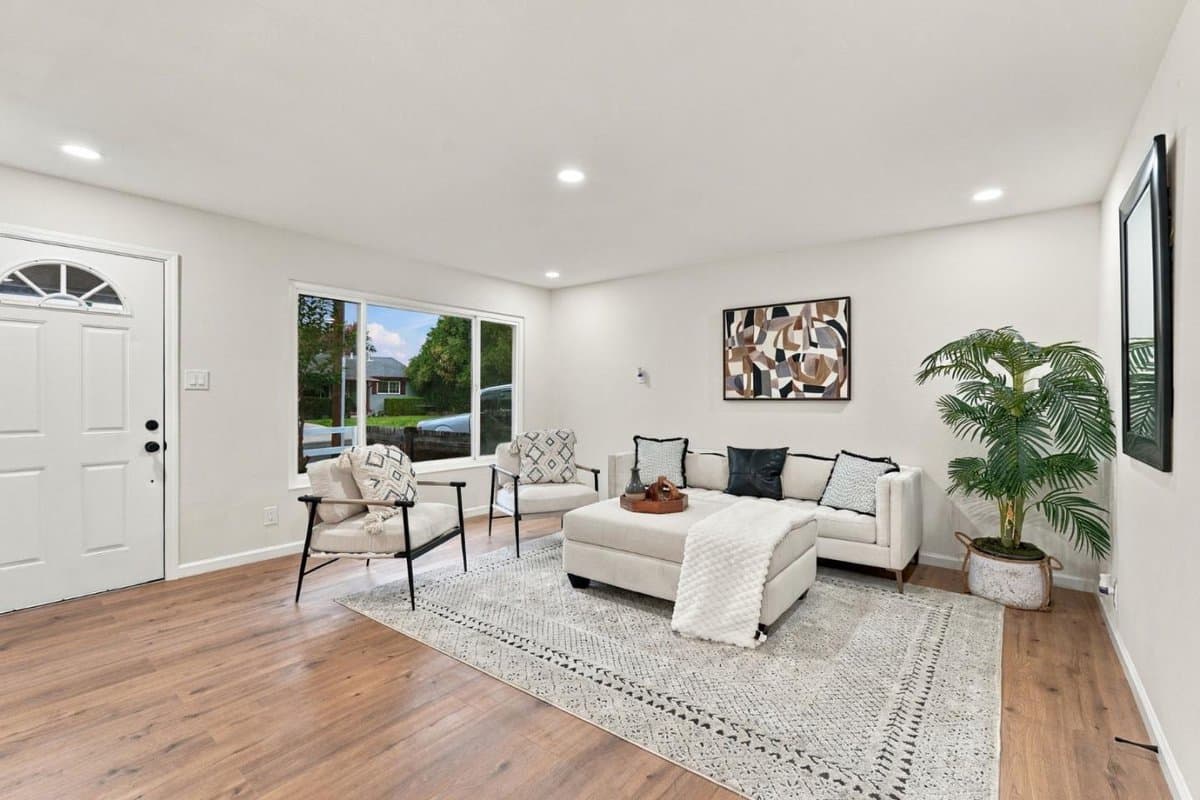 1209 Botelho Street - Photo 3
